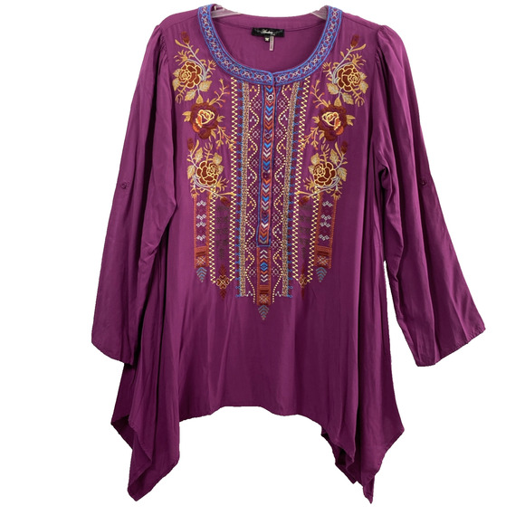 Andree by Unit Top Womens Medium Purple Floral Embroidered Asymmetric Hem Blouse - Picture 1 of 12